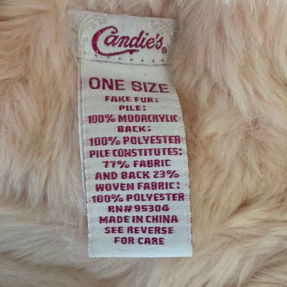 Bundle of 4 Winter Hats - Picture 7 of 12